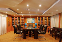 If you have any meeting and need some large room, the meeting room is your choice. Do tell the front desk beforehand.